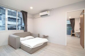 Cots/infant beds - Wash House Chatuchak (Bangkok)