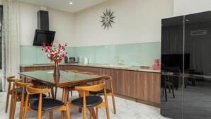 Dining - Luxury 9BR Villa by the Sea, Pool, BBQ,Walk to My Khe (Da Nang)