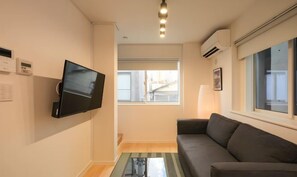 Living area - URBAN HOUSE HATAGAYA (Tokyo)