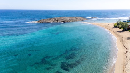 Beach. Casa Brisa del Mar – Steps to Montones Beach