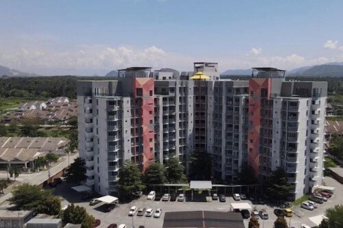 RedHouse @Sky Garden Klabang (10 pax)