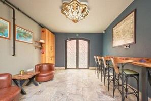 Lobby lounge - Modern Furnished Historical Building (Istanbul)