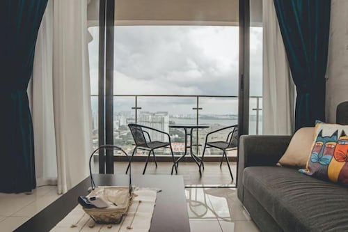 Danga Bay SeaView 3BR BigBalcony