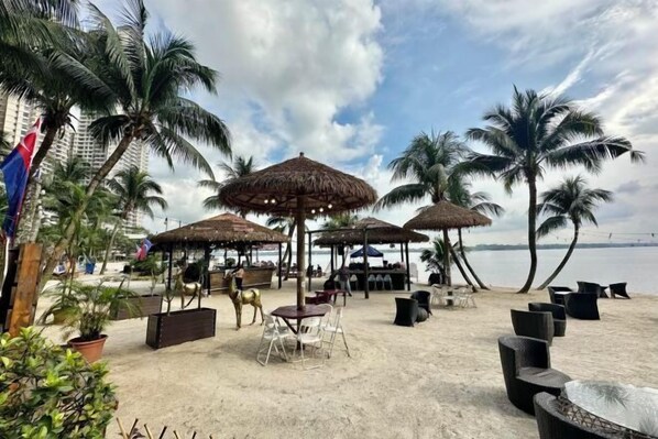 Beach - BayLaurel CozyCorner 3BR 8Pax 3View (Johor Bahru)