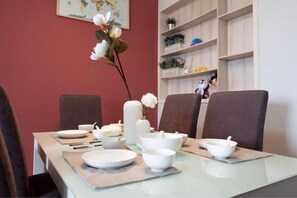 Room - Cozy Resort-Feel 3 Bedroom Netflix 10pax (Seri Kembangan)