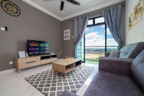The Platino Sweet Peony 3BR8Pax @ Paradigm Mall