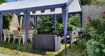 Casa de huéspedes 'Chambre Cheverny - Le Petit Puits' con jardín común y Wi-Fi