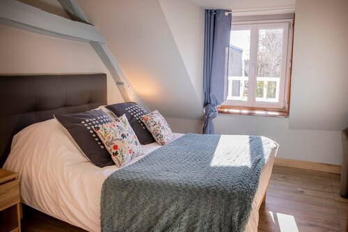 Guest Room 'Suite Bleuet - Le Petit Puits' with Shared Garden and Wi-Fi