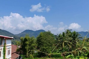 Unclassified image, 5 of 24, button - Laos Supre Hotel (Luang Prabang)