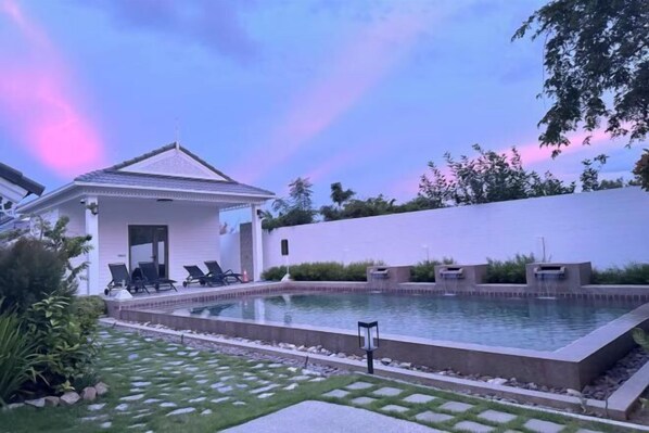 บริเวณภายนอก