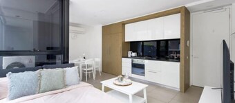 A Chic Apt with a Large Balcony Next to Grand Prix