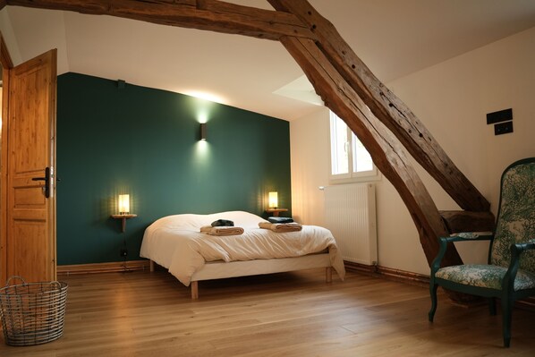 WiFi (無料)、車椅子でアクセスできる設備