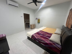 Deluxe Triple Room | Bed sheets