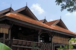 Unclassified image, 2 of 45, button - Lanna Localstay (San Kamphaeng)