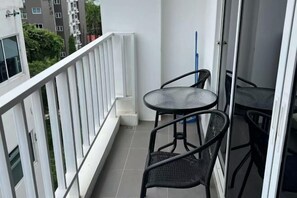 Room - New Nordic Club 1 Condotel South Pattaya Twin Standard Room (Pattaya)