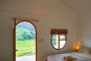 Room - NaluaBanwen (Bo Kluea)
