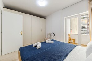 Fer et planche à repasser, Wi-Fi, draps fournis