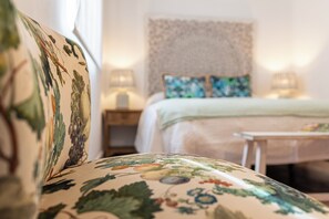 2 makuuhuonetta, silitysrauta/-lauta, Wi-Fi, vuodevaatteet