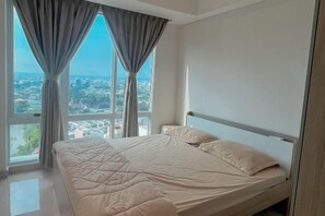 Room - 3BR Podomoro Apartment @Empire Tower 107 sqm² (Kesawan)