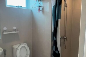 Bathroom - 3BR Podomoro Apartment @Empire Tower 107 sqm² (Kesawan)