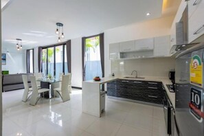 Room - 4 Bedroom Modern Pool Villa (BL10) (Hua Hin)