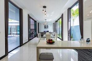 Room - 4 Bedroom Modern Pool Villa (BL10) (Hua Hin)