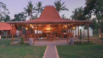 Ngoại thất