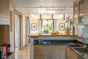 Room - Phuket Seaview with Pool and Rooftop 4 Bedroom Skyvilla (Phuket)