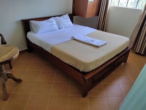 Deluxe Double Room | Free WiFi, bed sheets