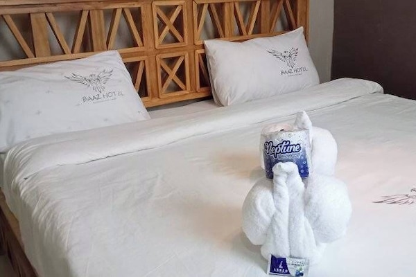 Deluxe Double Room | WiFi (free), bed sheets