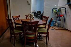 Room - 63 Guesthouse (Jalan Bakri)