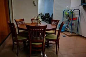 Room - 63 Guesthouse (Jalan Bakri)