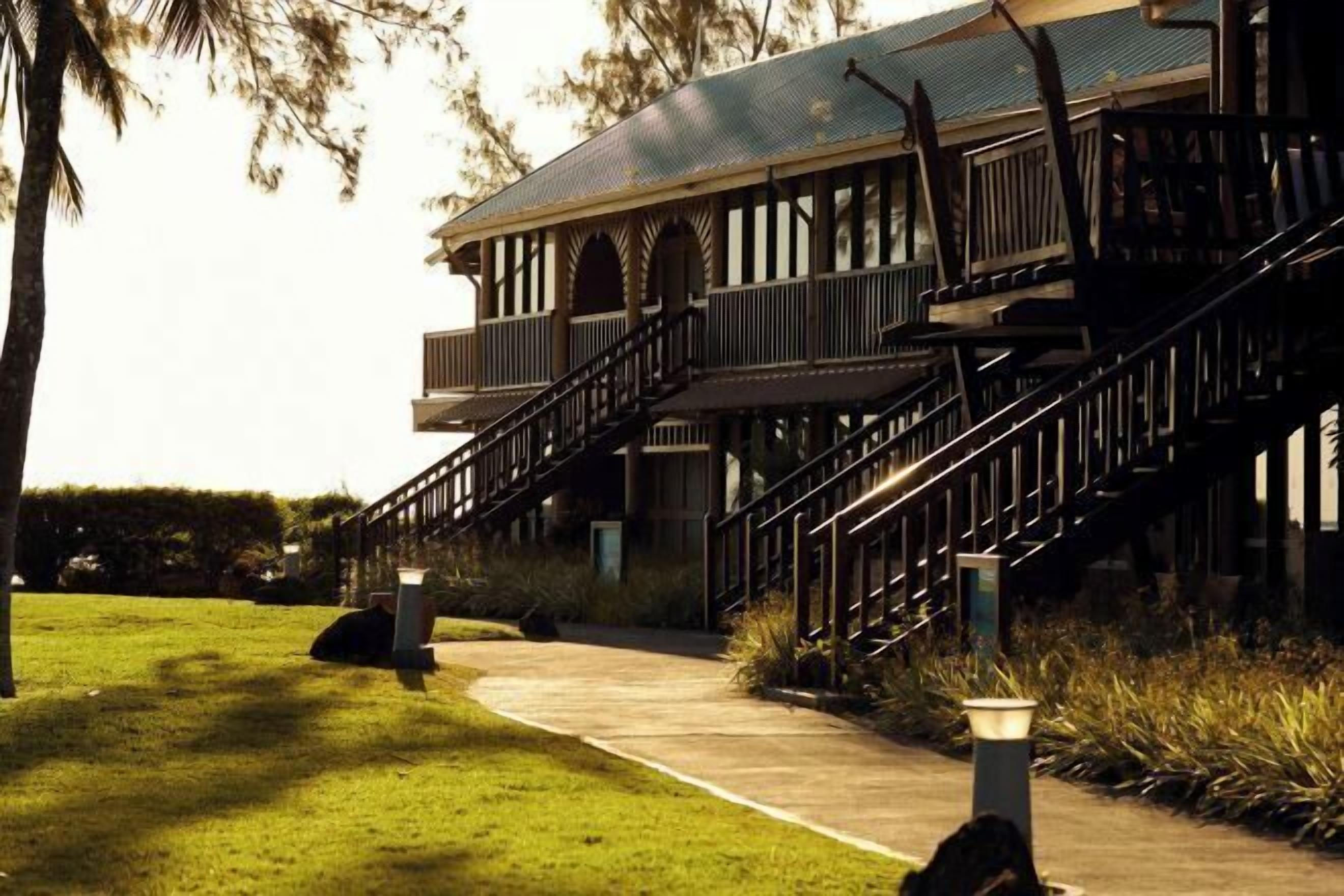 المنشأة من الخارج