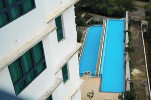 Outdoor pool - Tasteful Marina View 3BR Permas Balcony Seaview (Johor Bahru)