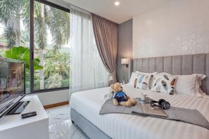 Soundproofing - 9 bedroom Stylish 2-Villa Combination by Hi At Home (Pattaya)