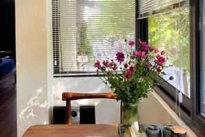 Unclassified image, 3 of 17, button - OH Trendy homes Hoan Kiem LTK Bancony City view (Hanoi)