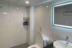 Bathroom - OH Trendy homes Ly Thuong Kiet (Hanoi)