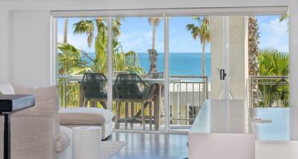 Apartment R202 - resort style relaxation!