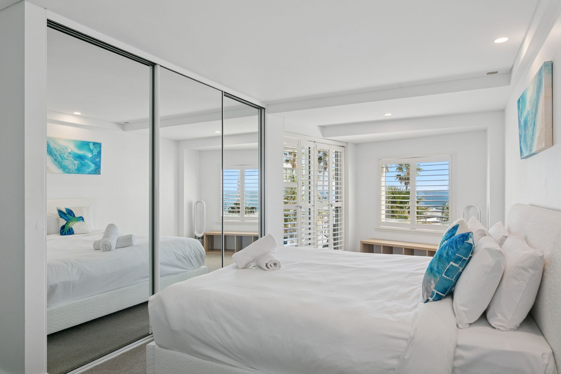 3 habitaciones, escritorio, tabla de planchar con plancha y wifi 