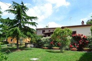 Front of property - Agriturismo La Ghiraia (Santa Luce)