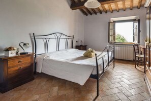 Comfort Apartment, Sea View | Desk, free WiFi