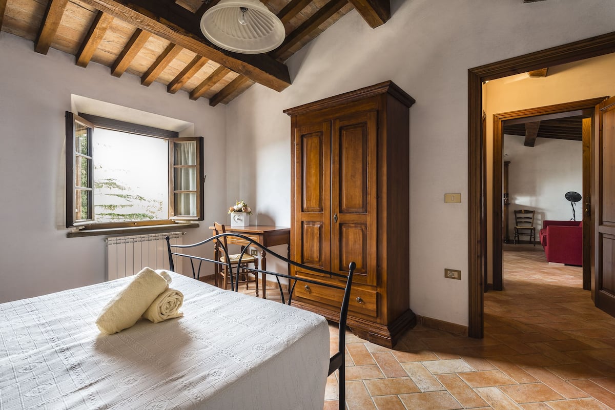 Comfort Apartment, Sea View | Desk, free WiFi