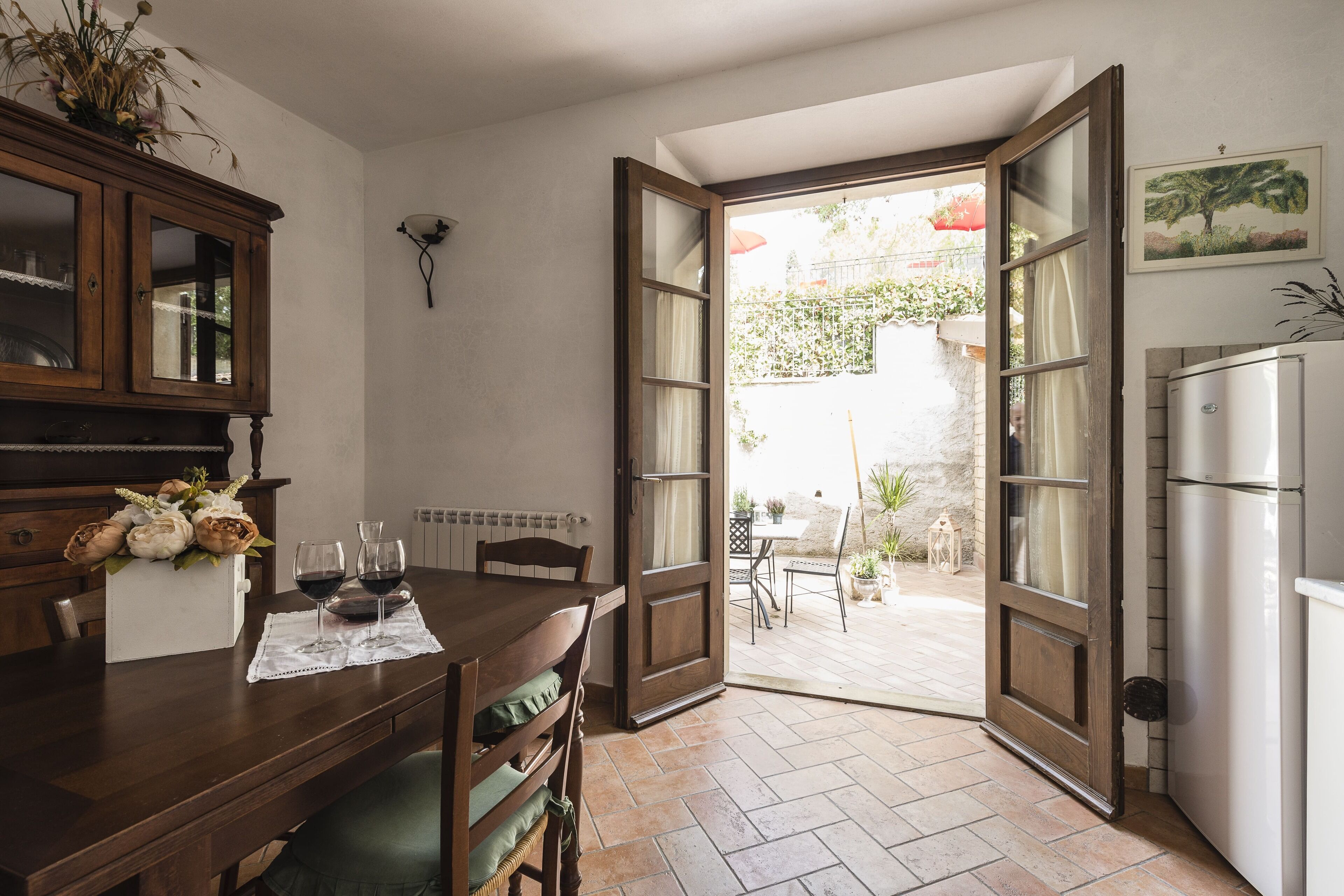 Căn hộ phong cách cổ điển | Khu phòng khách | TV 