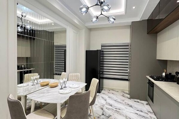 Dining - Apartments in the center of Tashkent 20 (Tashkent)