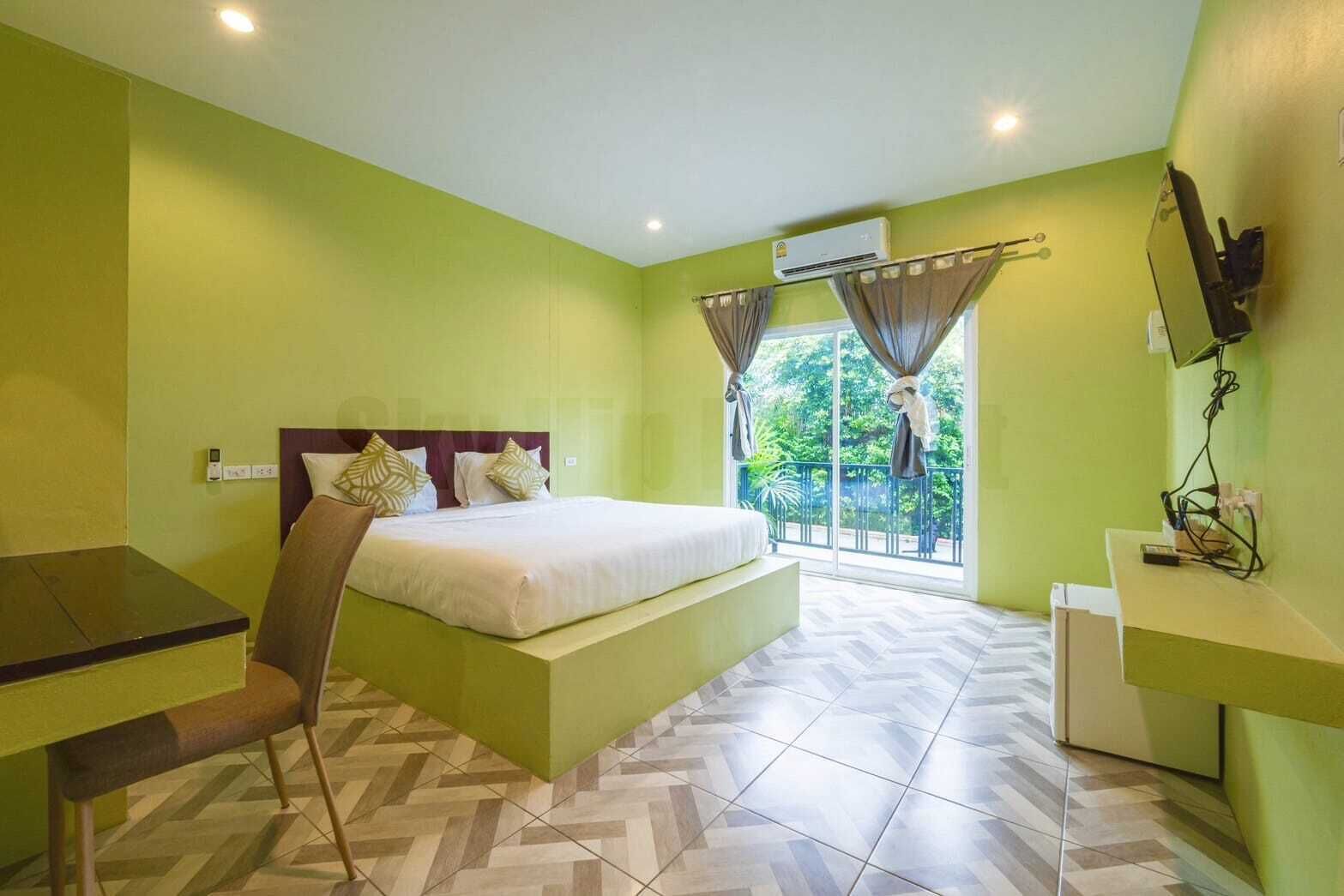 Deluxe Double or Twin Room | Balcony view