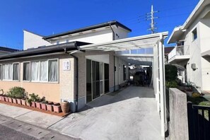 Free self-parking - 15 Minutes to Airport~1 Minute Walk to Beach XianYunZhai (Itoman)