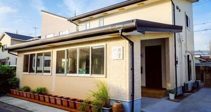 15 Minutes to Airport~1 Minute Walk to Beach XianYunZhai