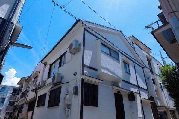 Exterior - Kin·Senkyoritsu (Osaka)