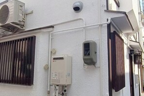 Exterior - Kin·Senkyoritsu (Osaka)