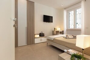 Cribs/infant beds - Colosseum Holidays - Marco Aurelio (Rome)